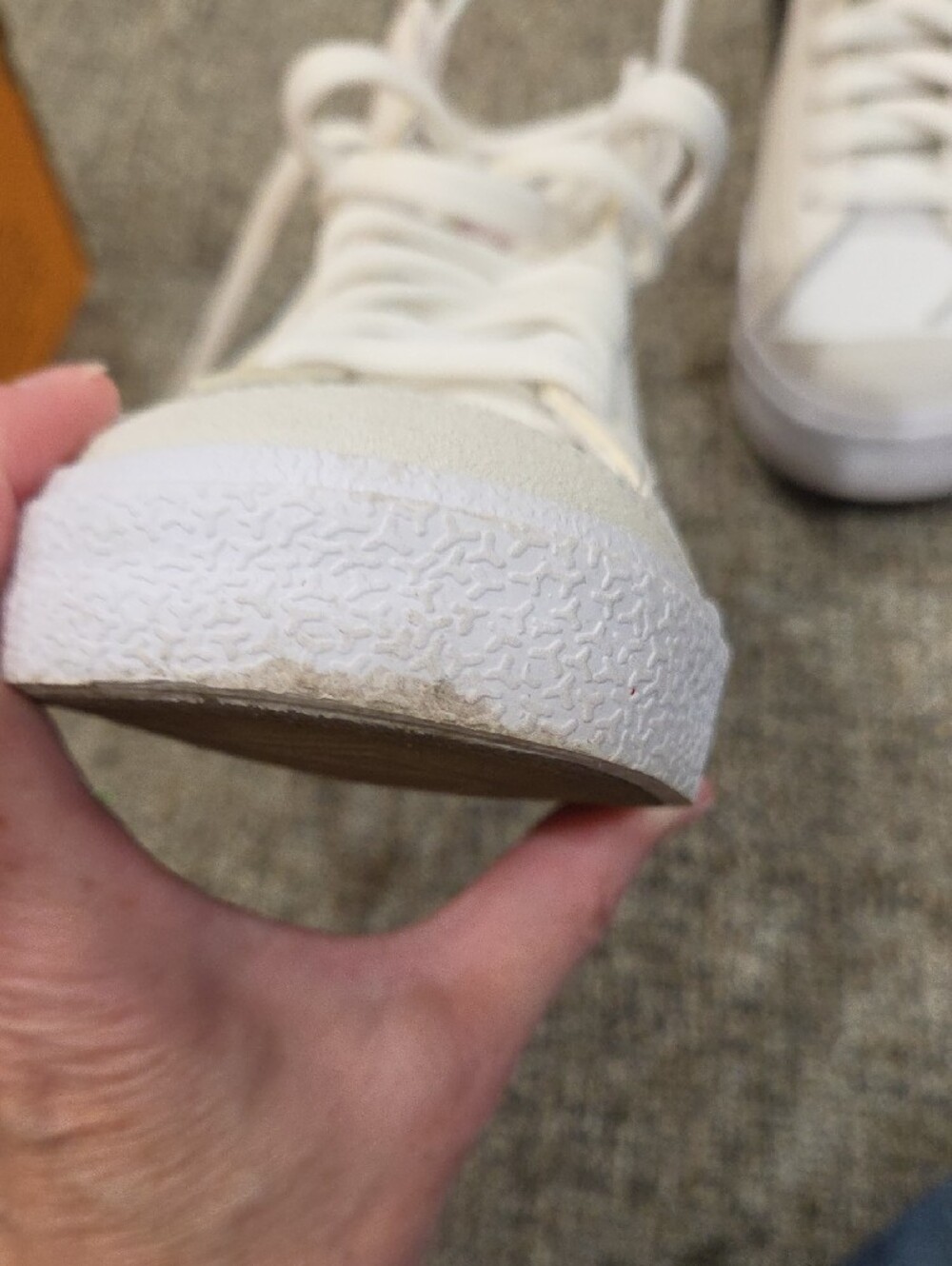 Nike Blazer Mid '77 White High-Top Sneakers with Black Swoosh - Picture 12 of 12